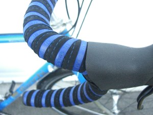 With Fizik dual bar tape